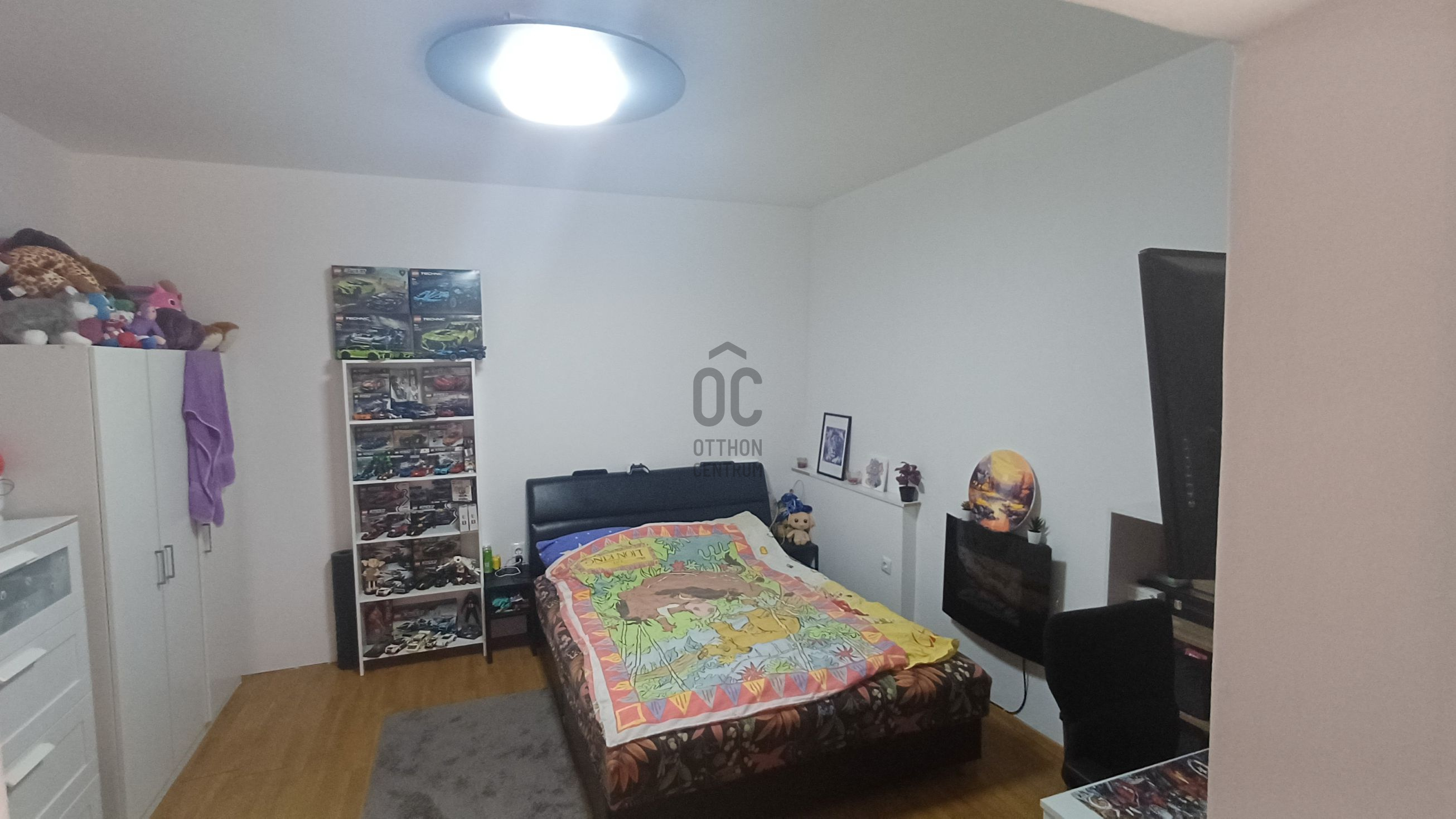 Gallery zoom image