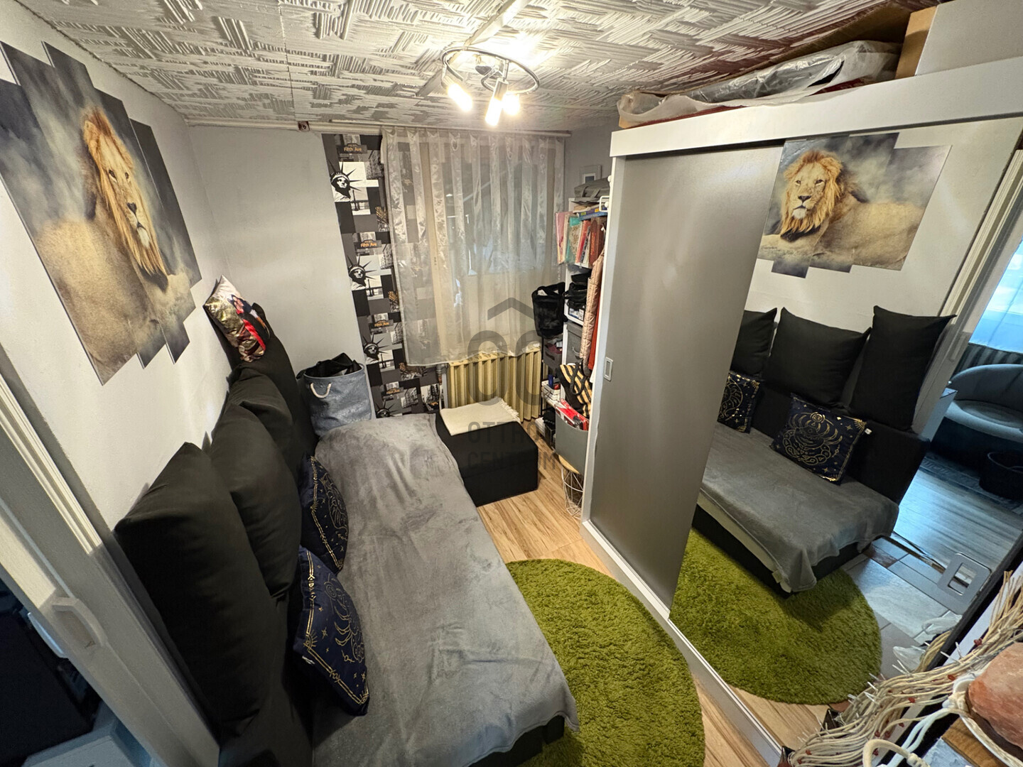 Gallery zoom image