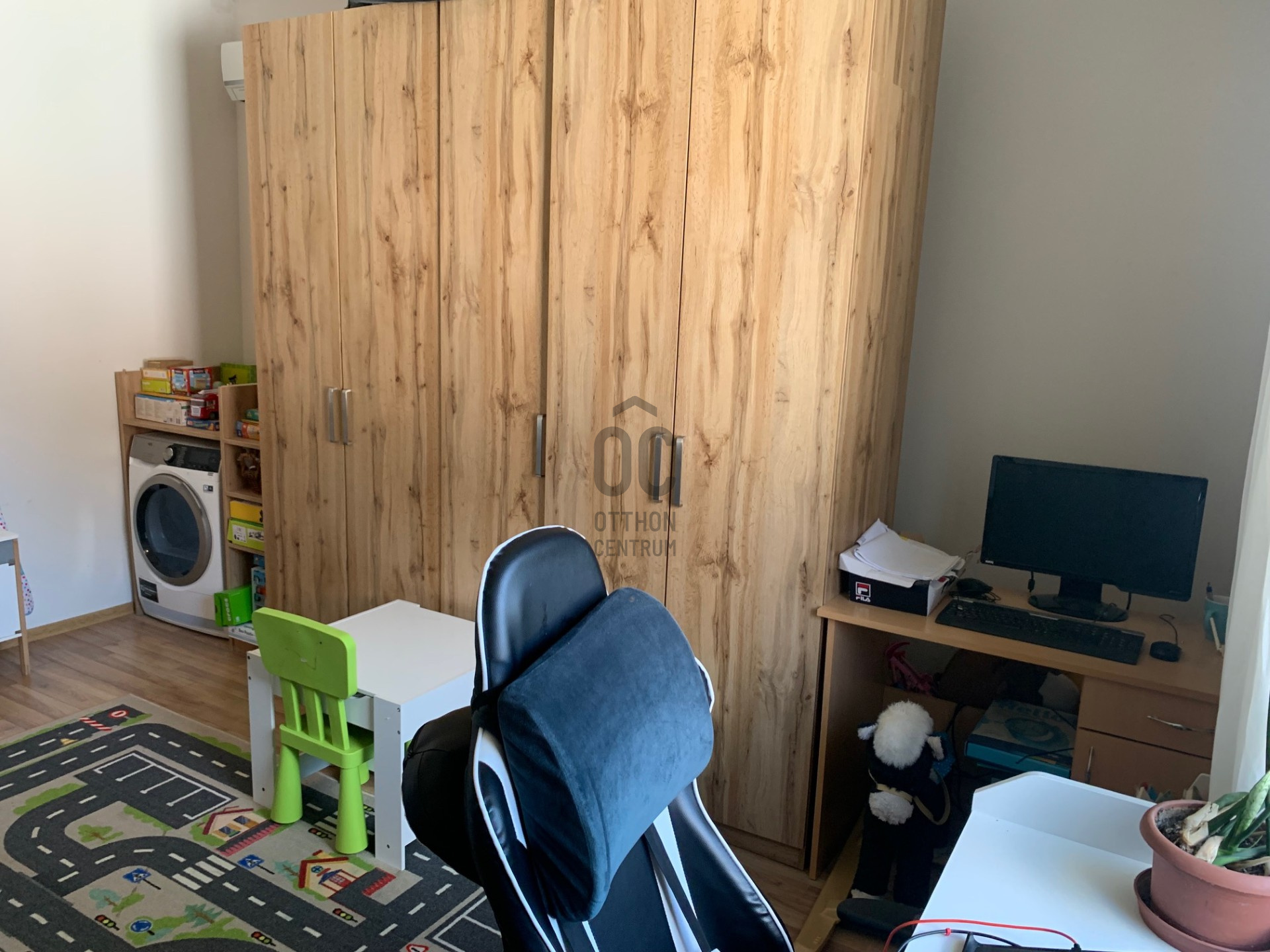 Gallery zoom image