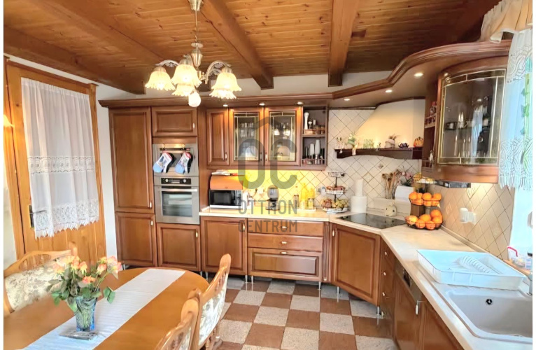 4 bed · 231m² · Családi ház · 159.000.000 Ft