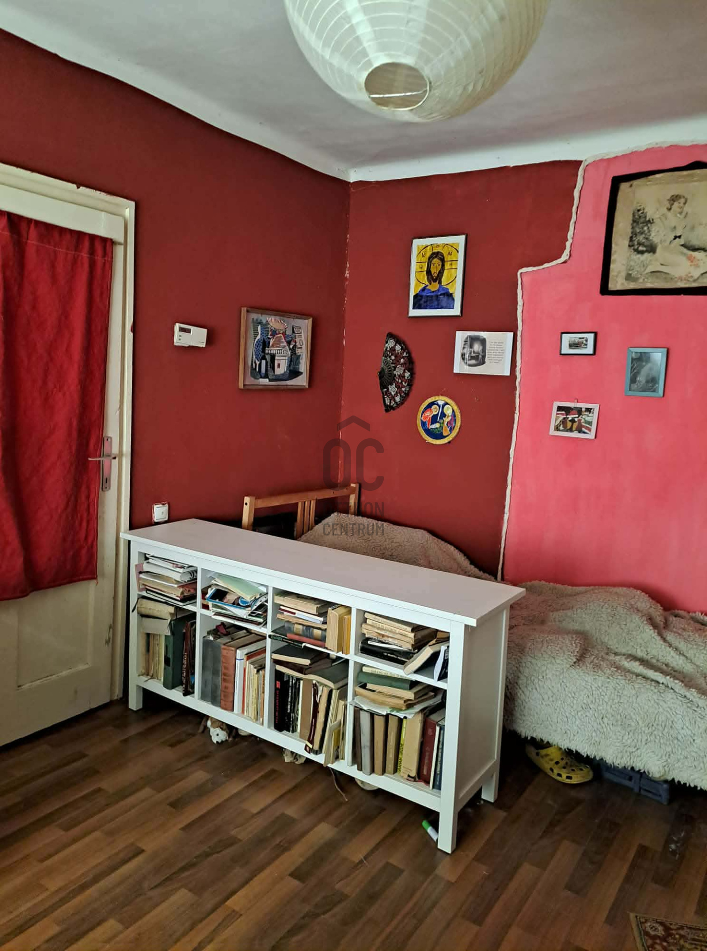Gallery zoom image