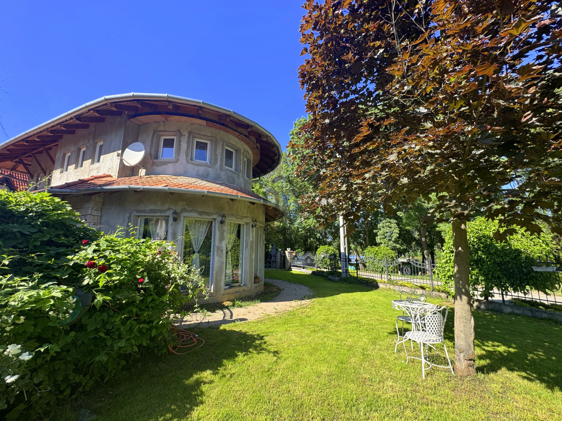 Gallery zoom image