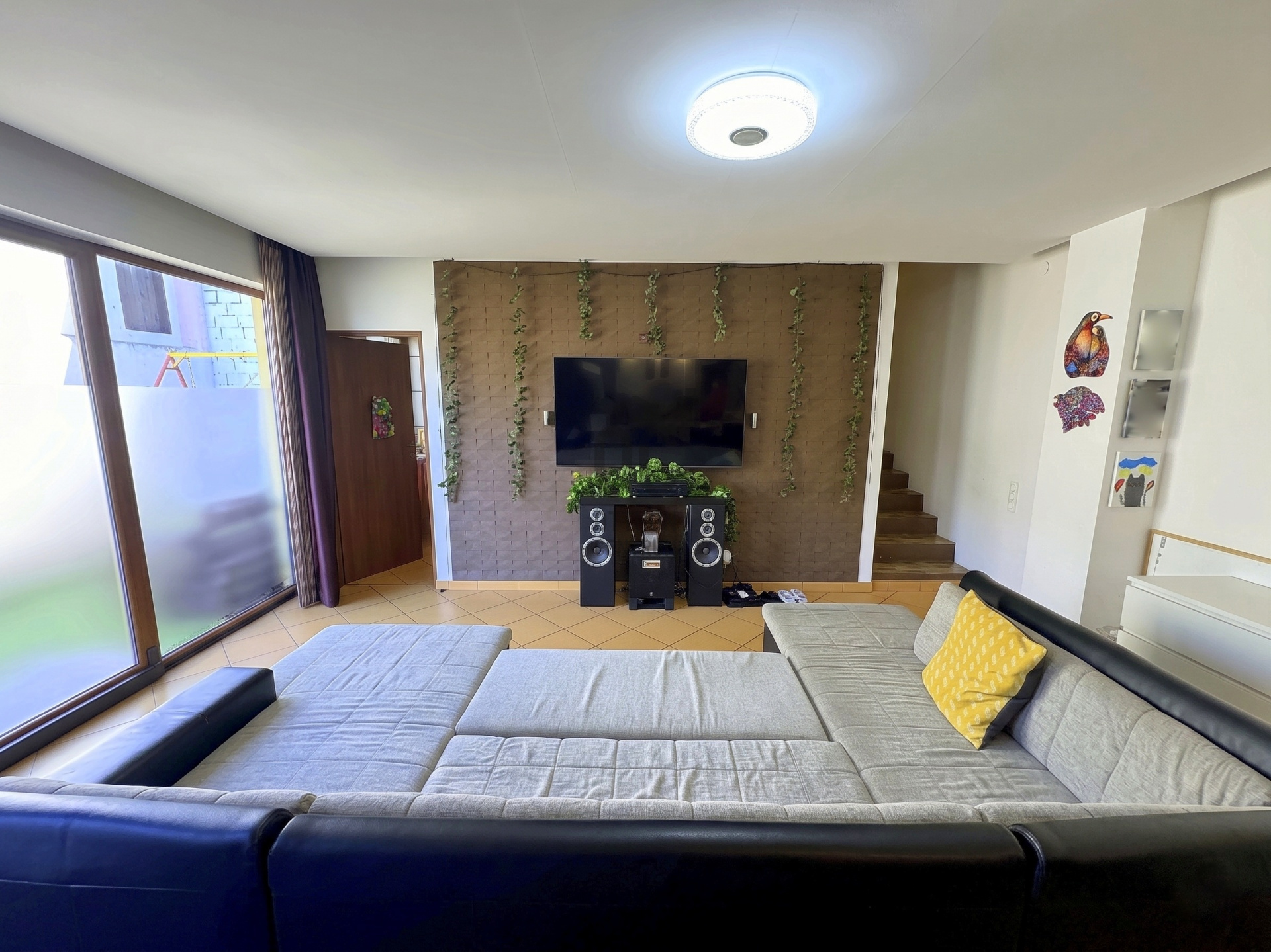 Gallery zoom image