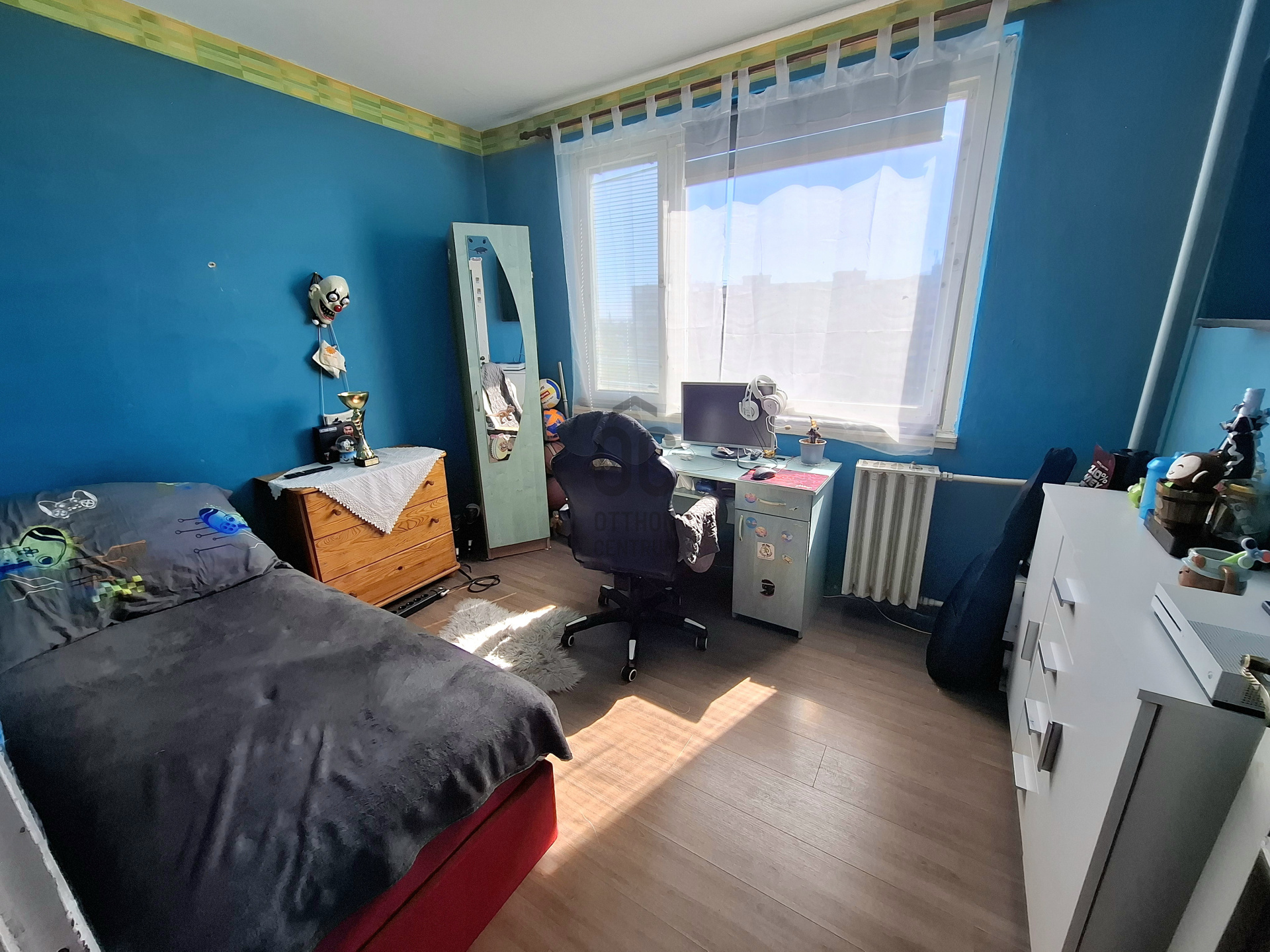 Gallery zoom image