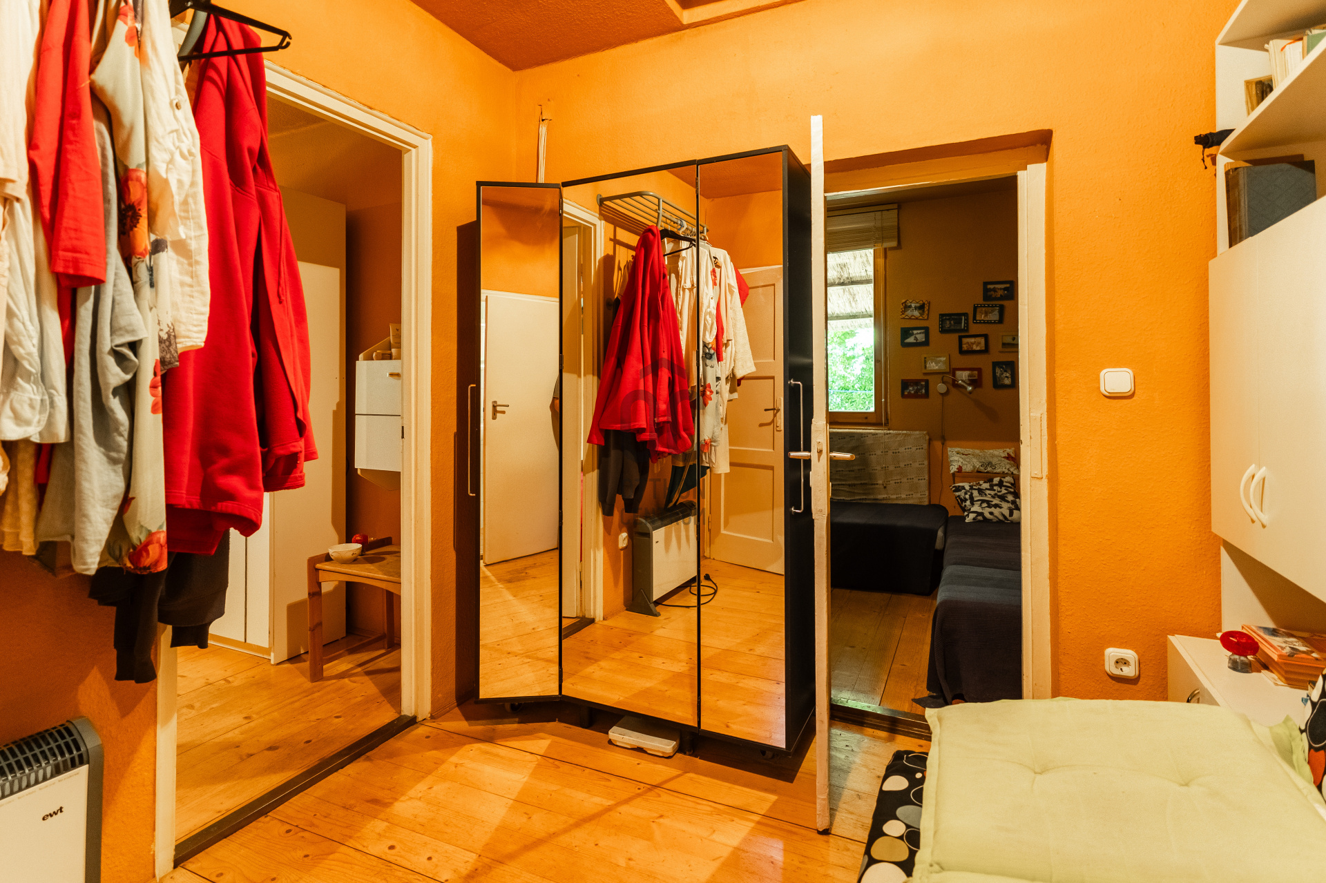 Gallery zoom image