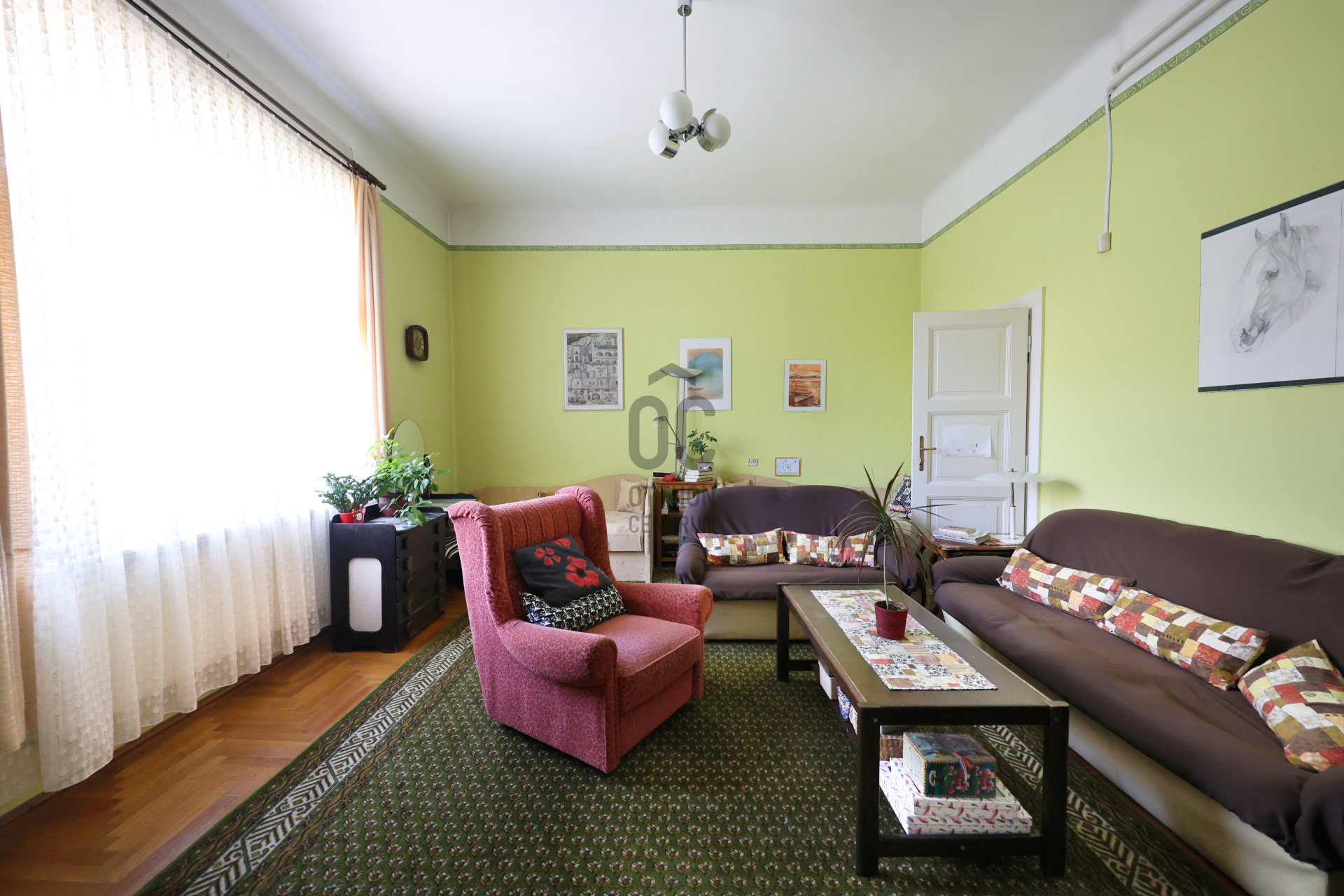 Gallery zoom image