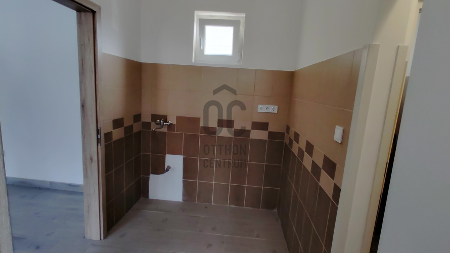 3 bed · 186m² · Üzlethelyiség · 128.000.000 Ft