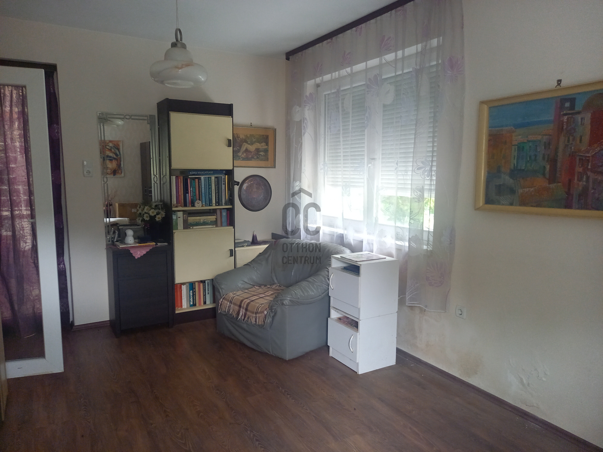Gallery zoom image
