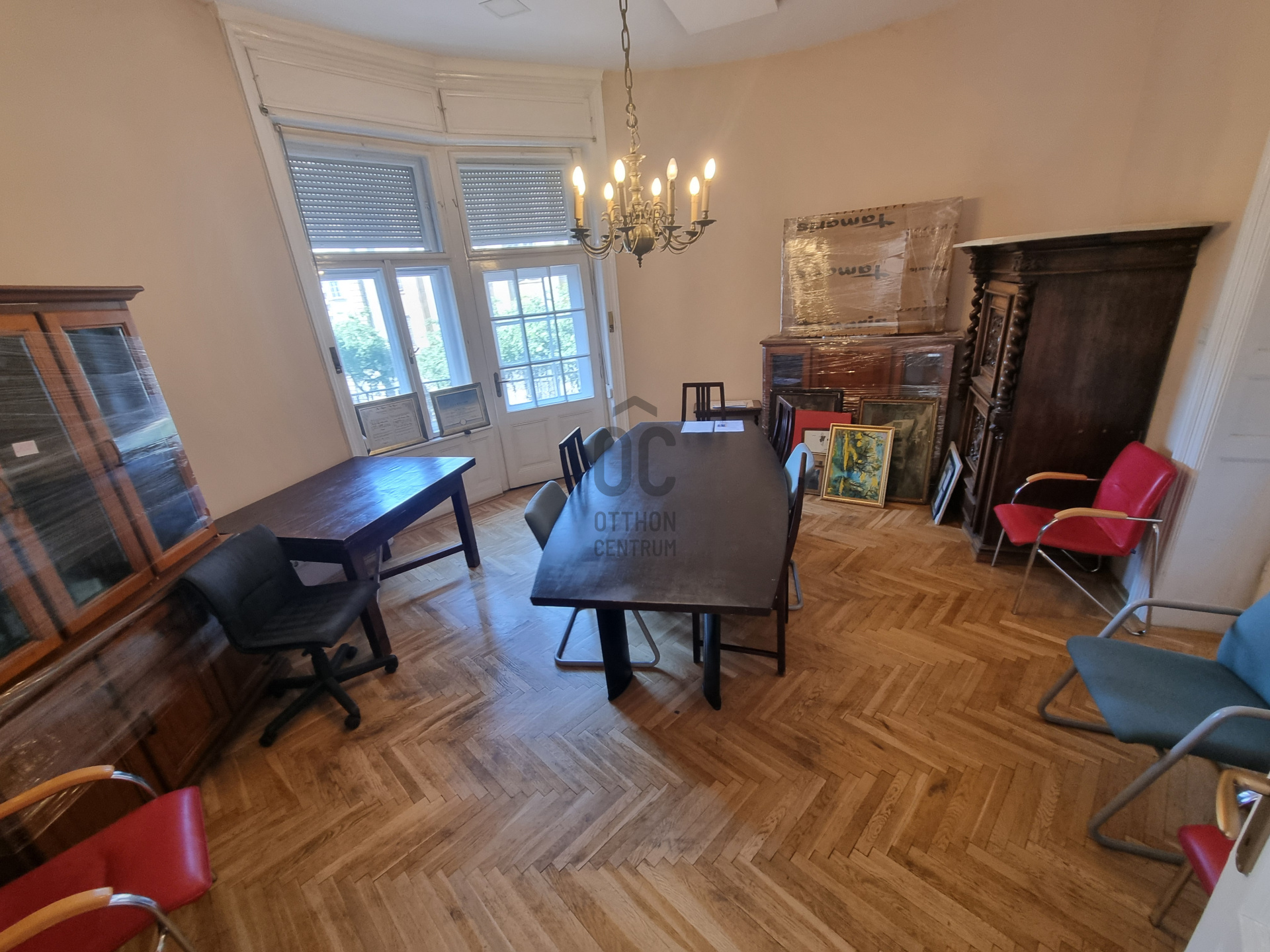 Gallery zoom image