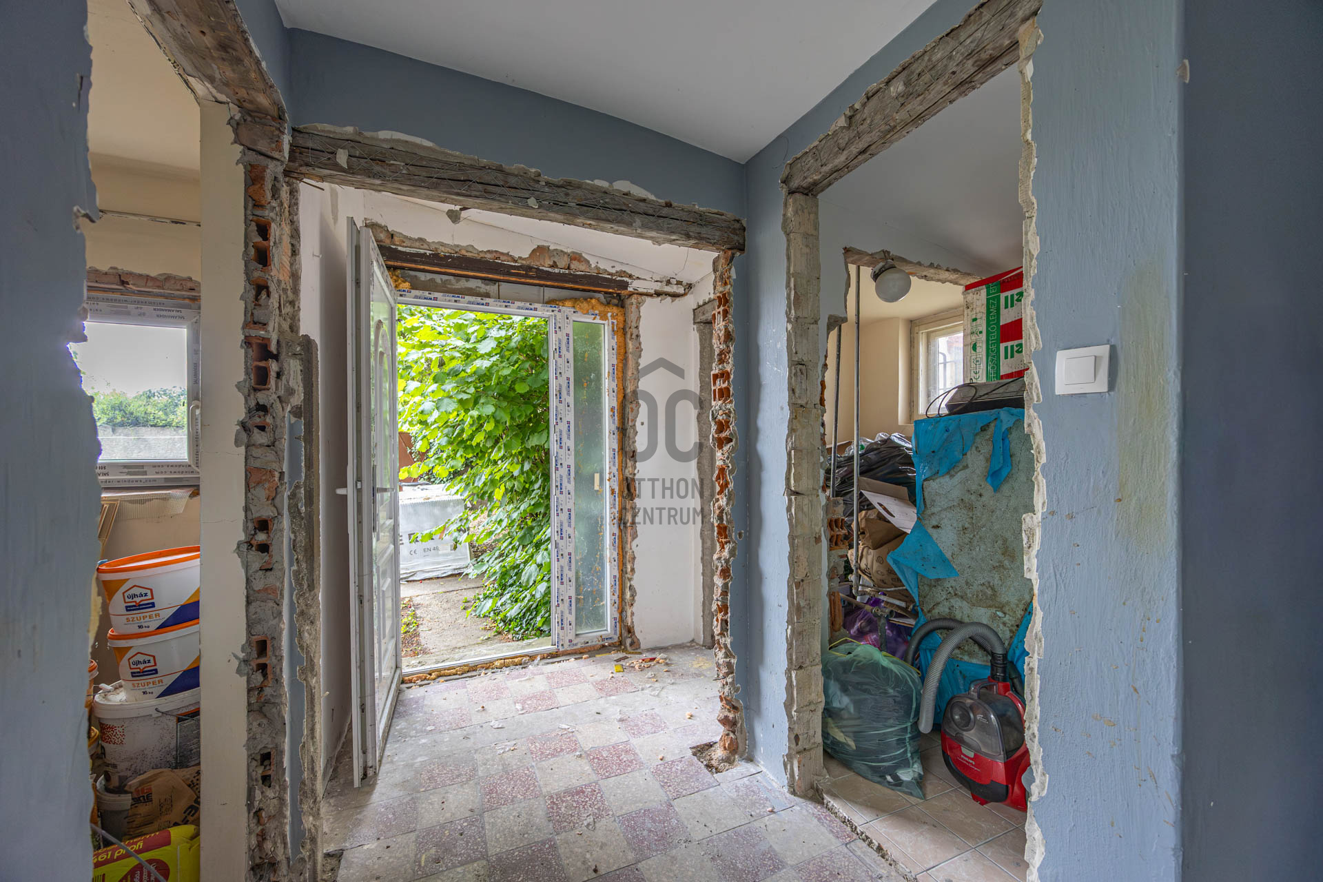 Gallery zoom image