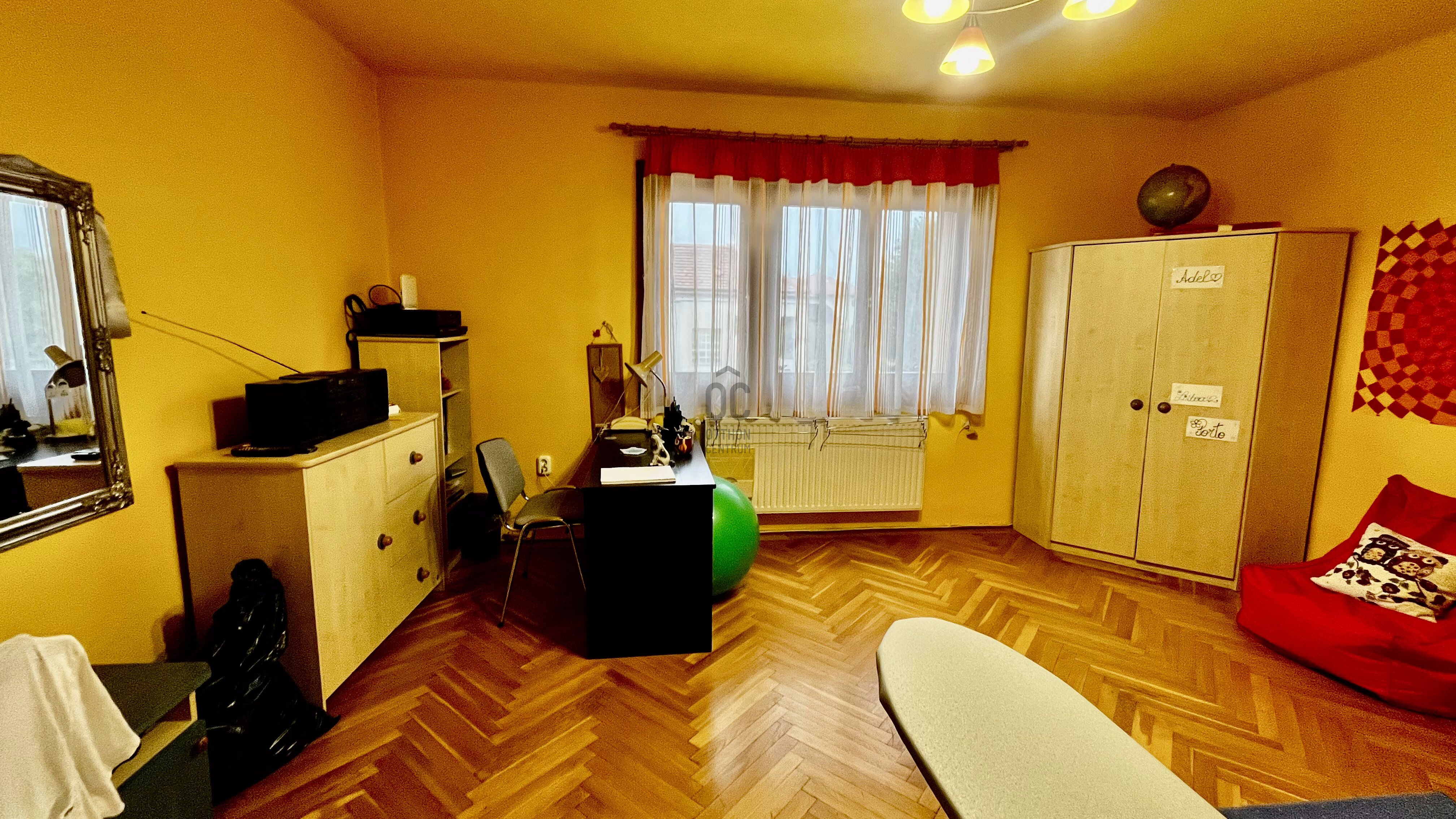 Gallery zoom image