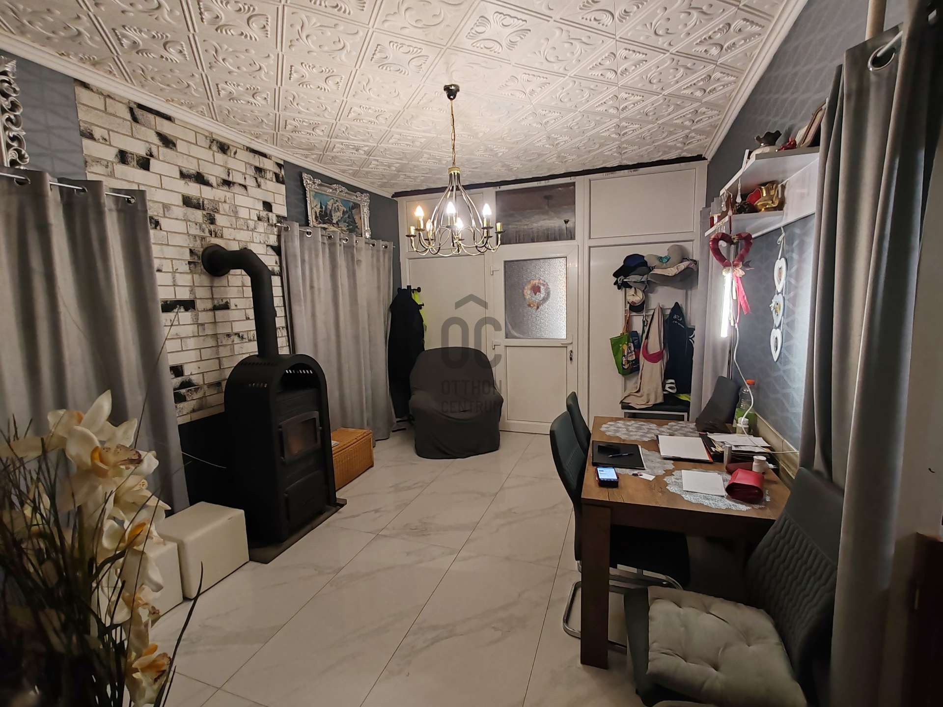 Gallery zoom image