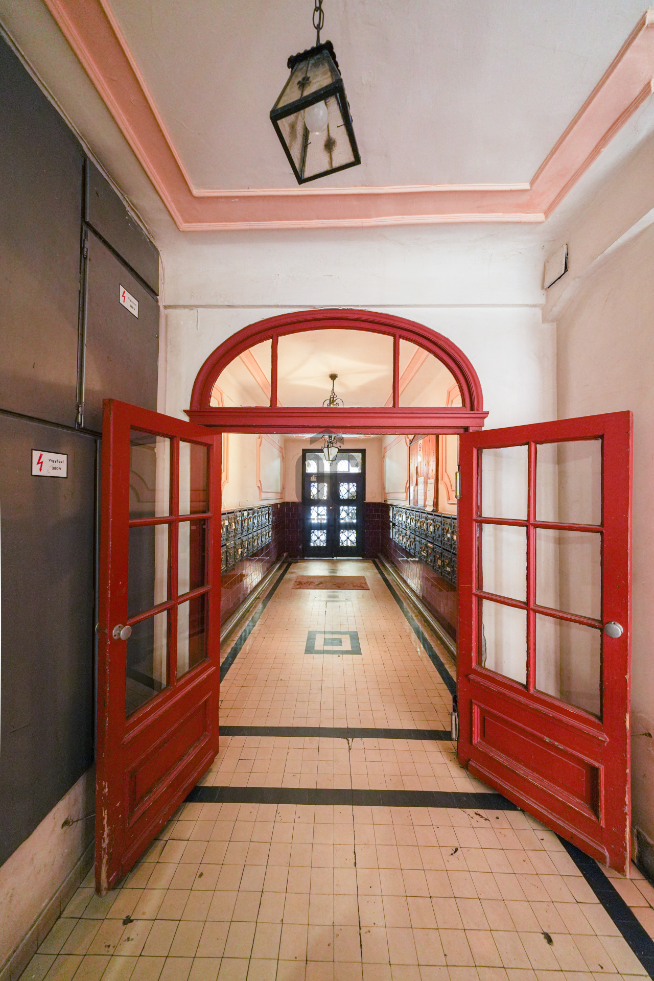 Gallery zoom image