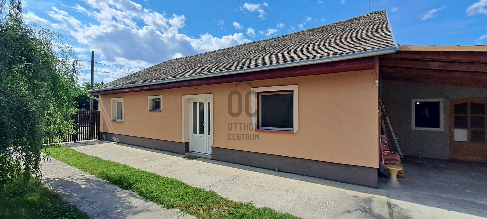 Gallery zoom image