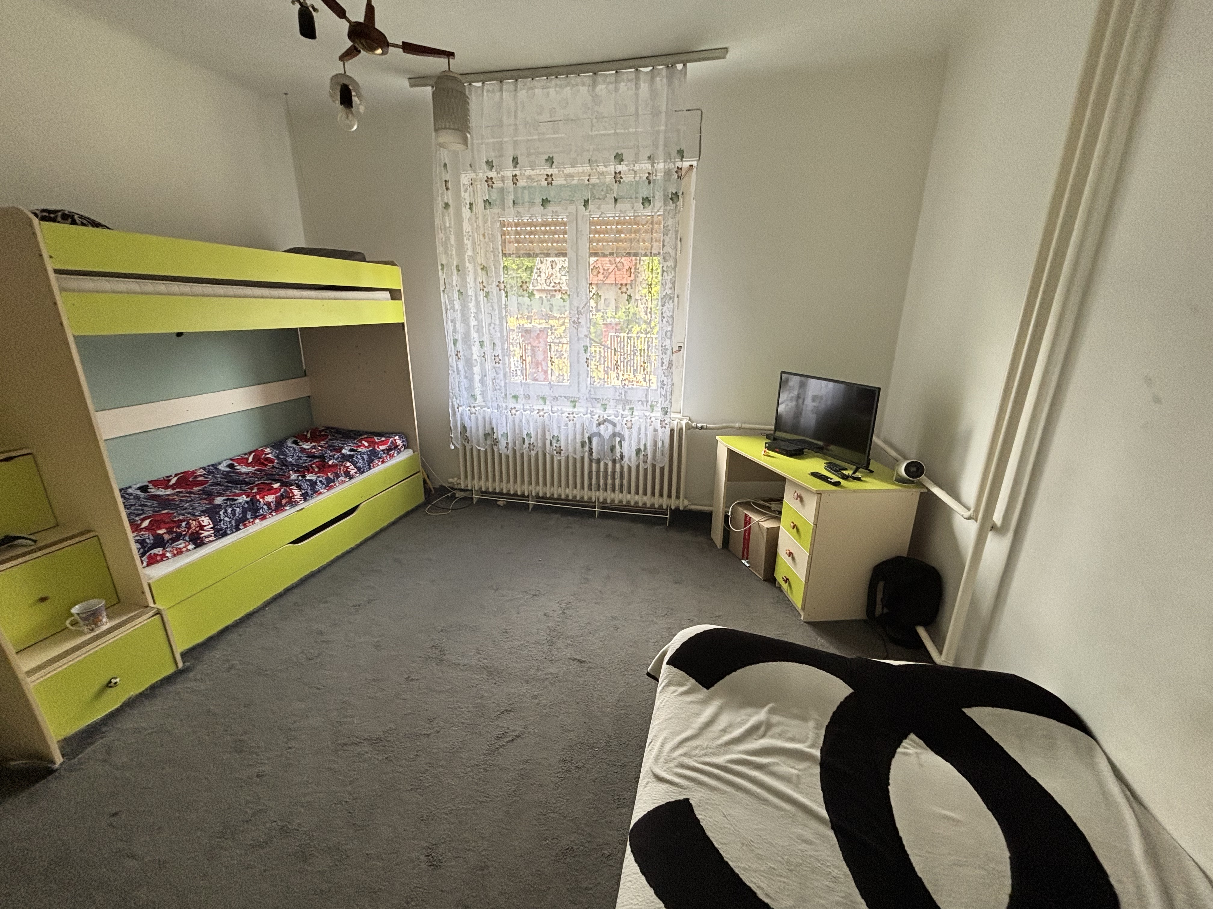 Gallery zoom image
