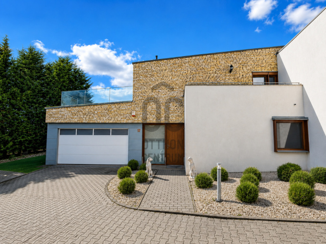 3 bed · 200m² · Családi ház · € 1.000.725