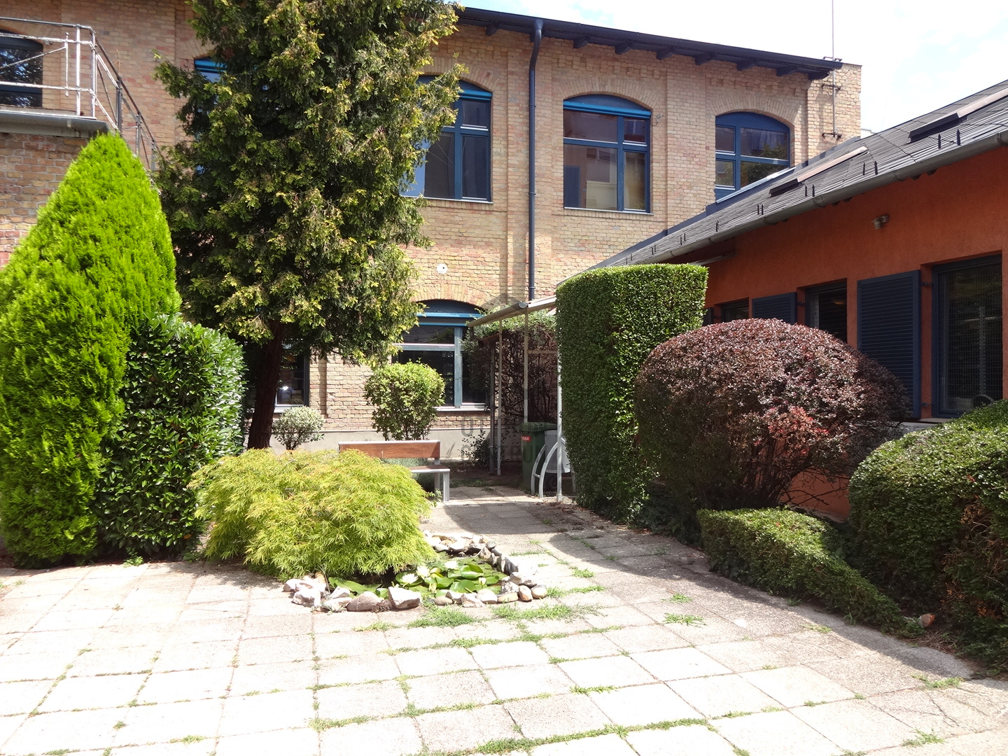 Gallery zoom image