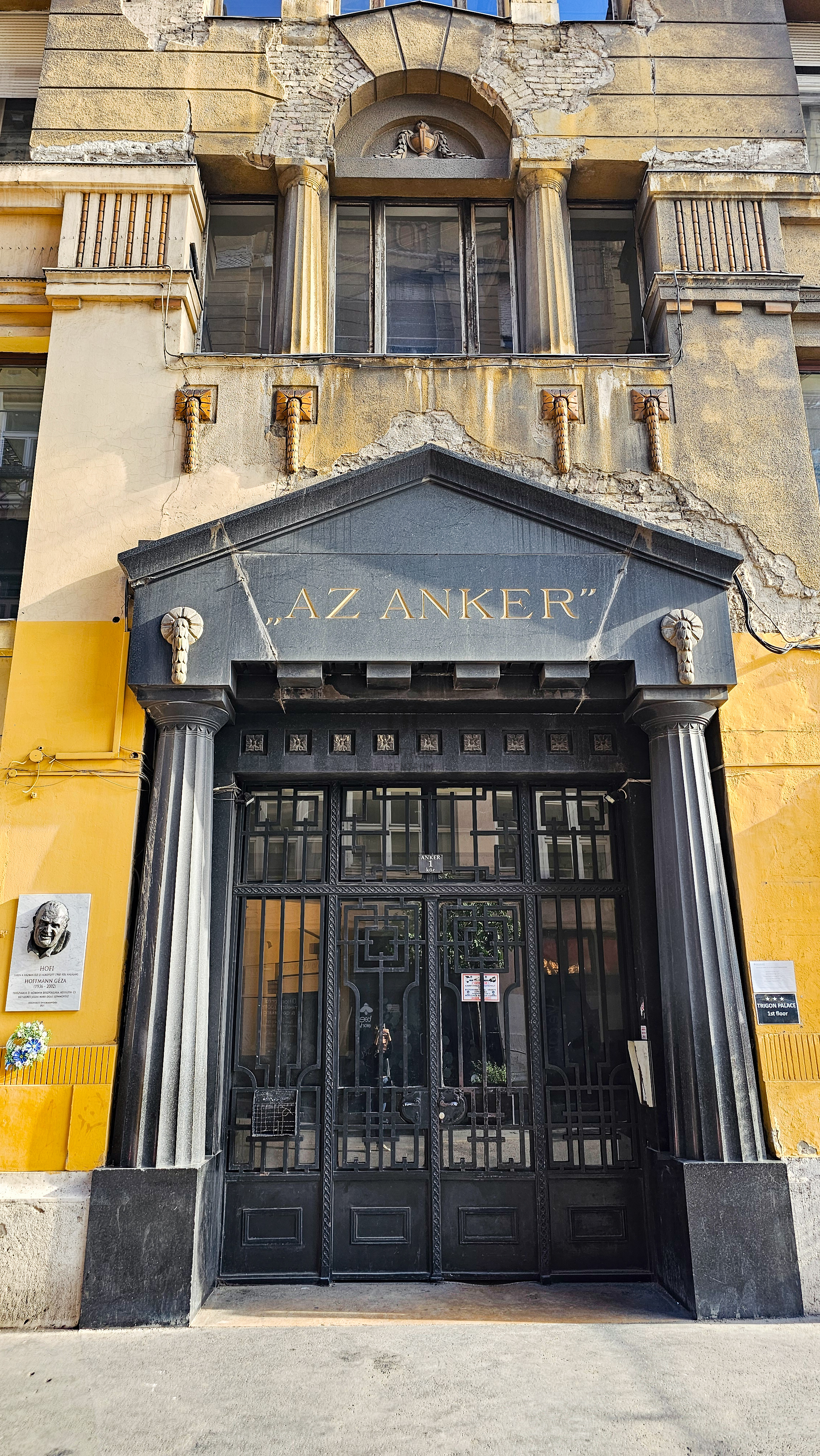 Gallery zoom image