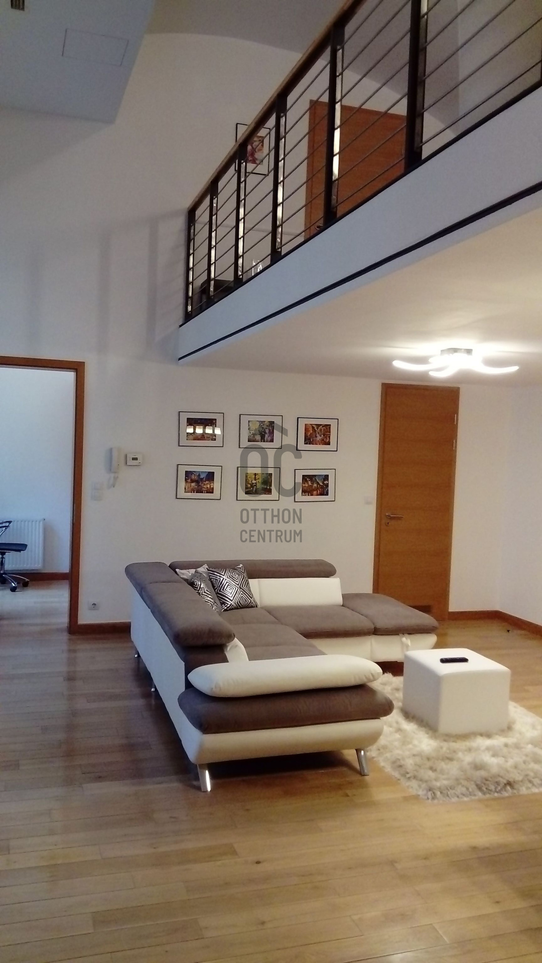 Gallery zoom image