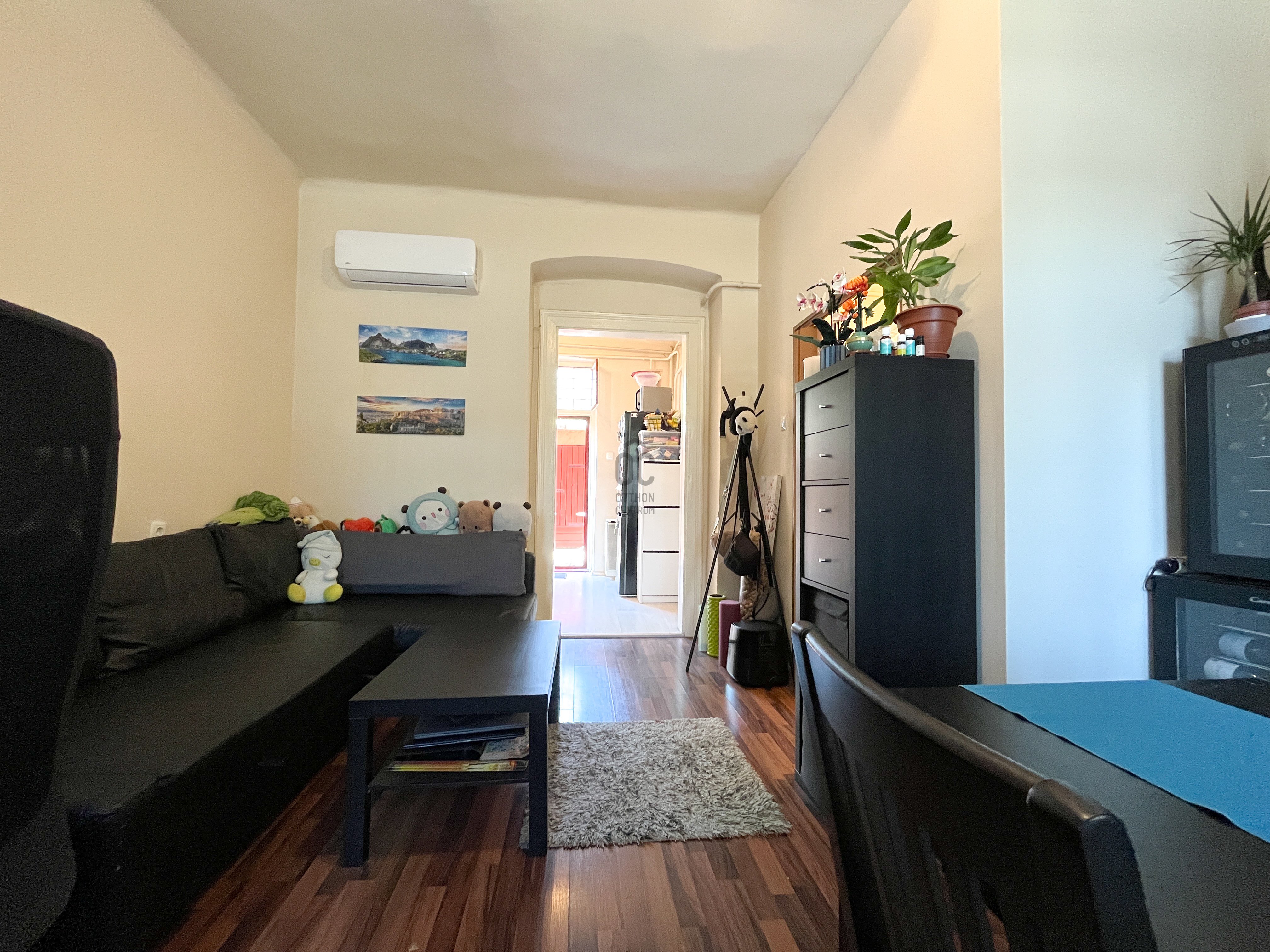 Gallery zoom image