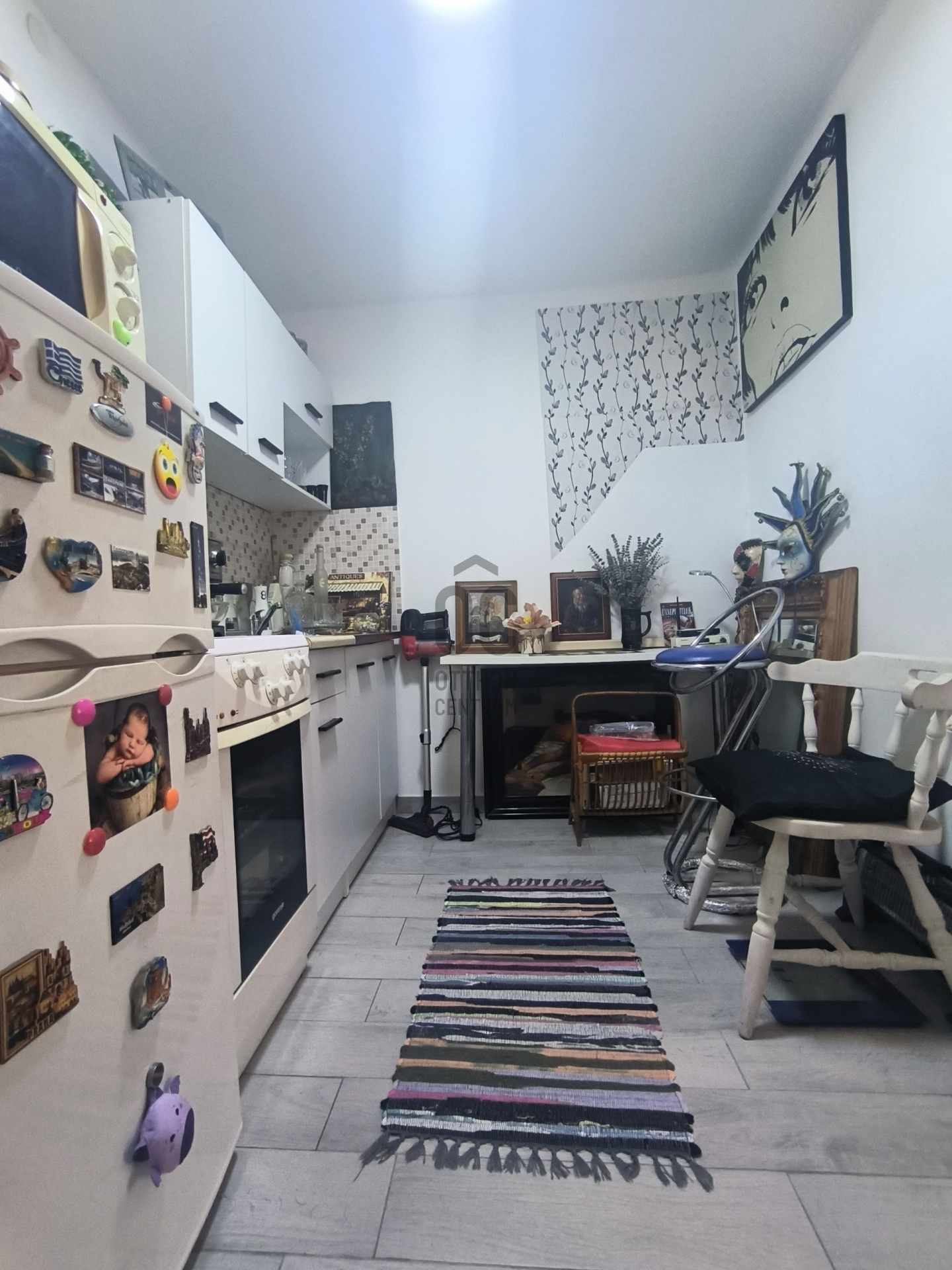 Gallery zoom image