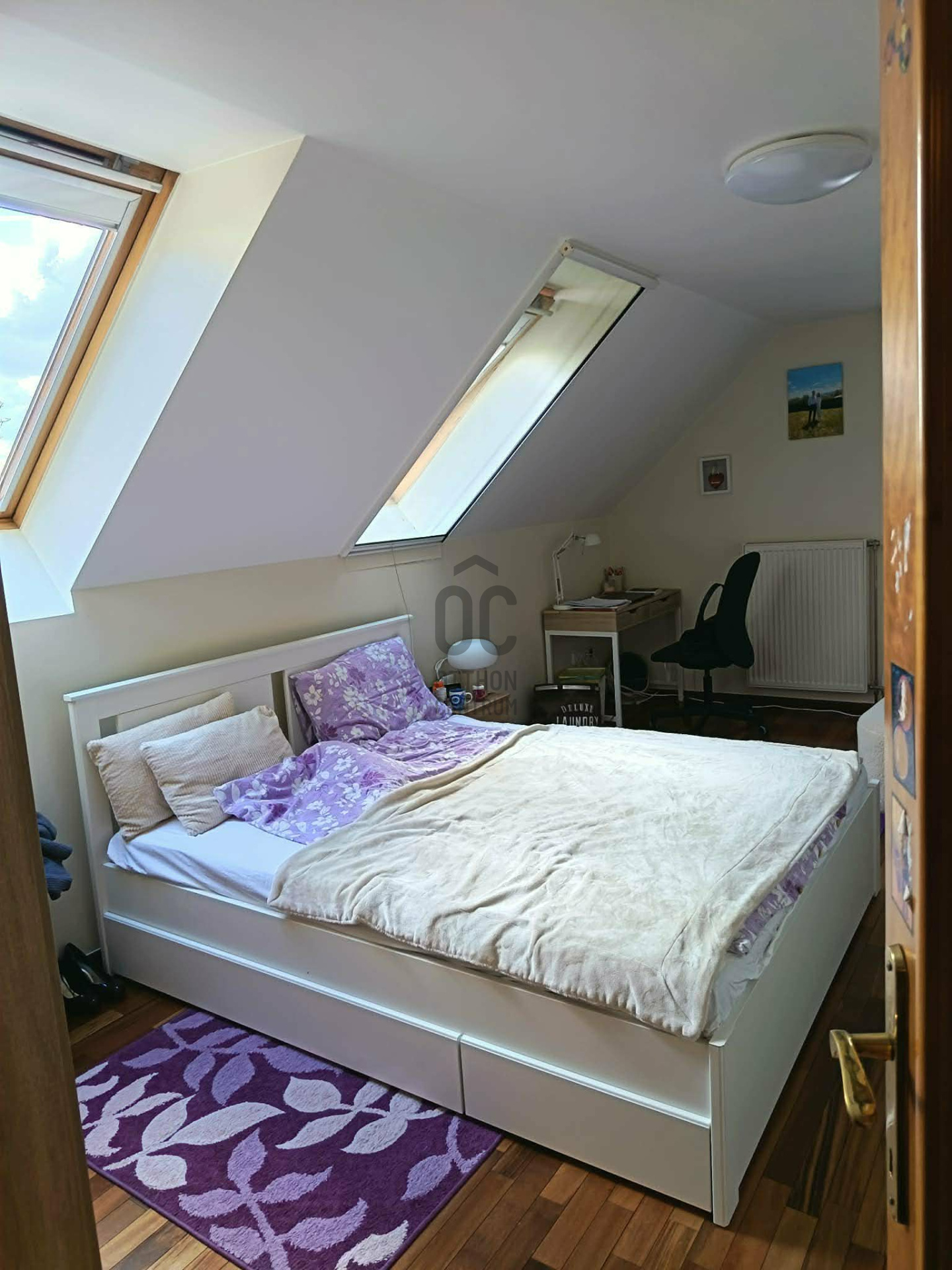 Gallery zoom image