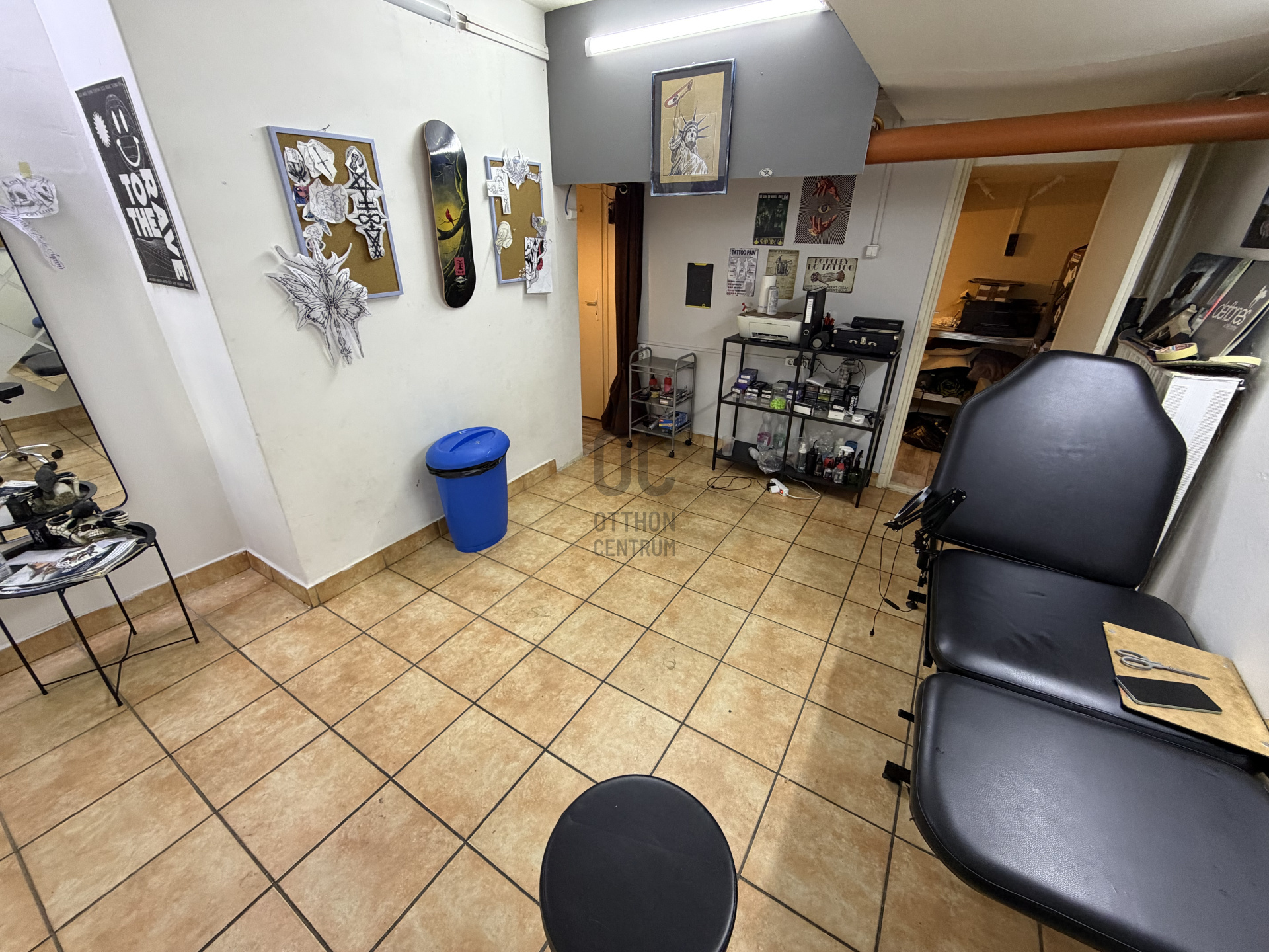 Gallery zoom image