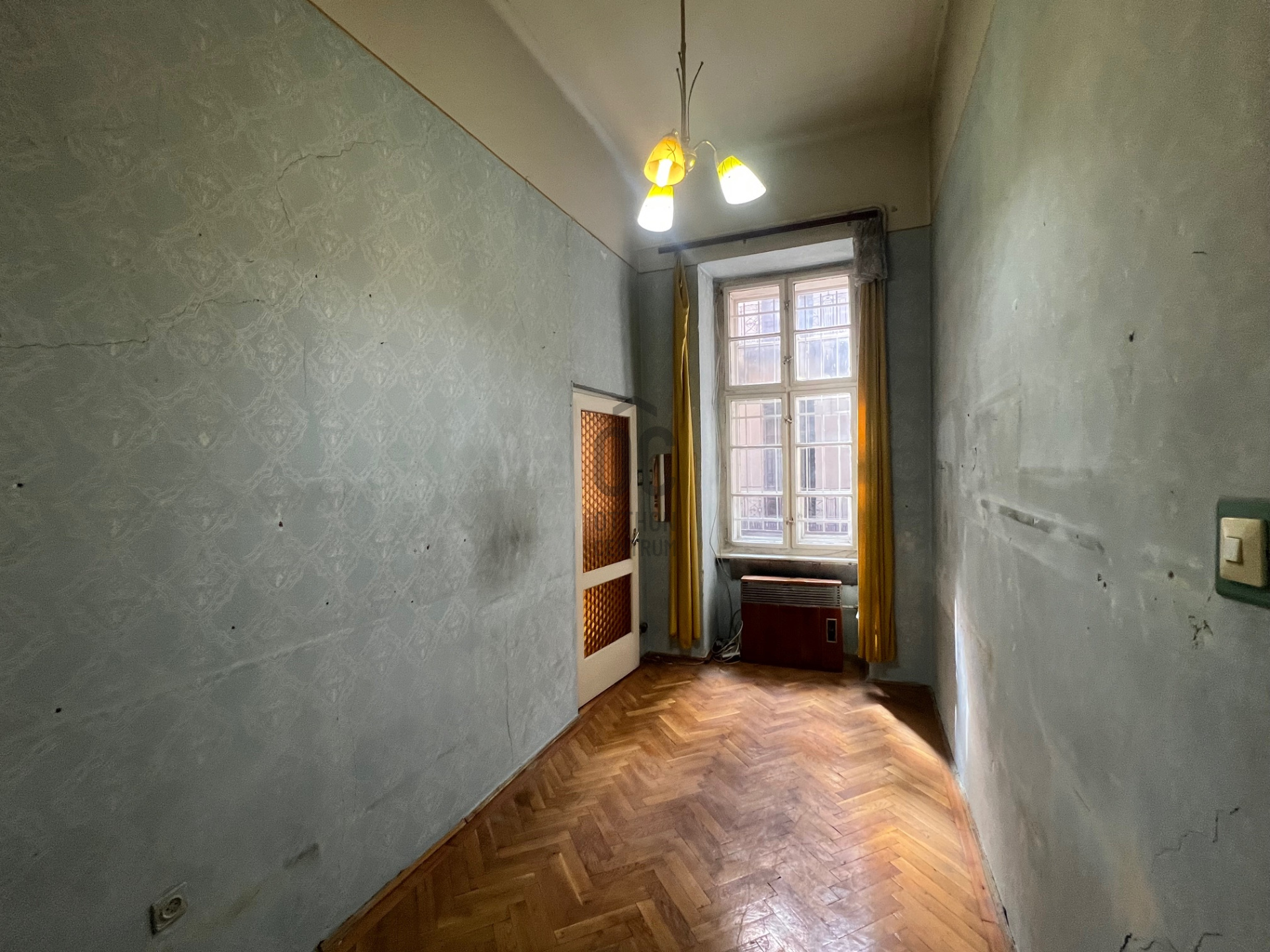 Gallery zoom image