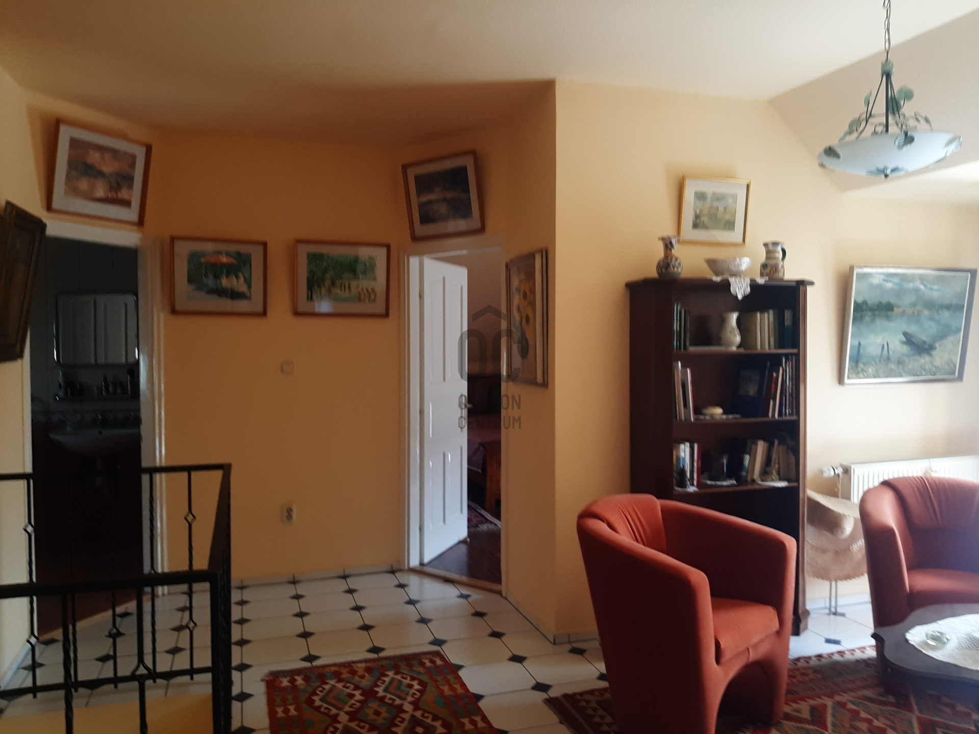Gallery zoom image