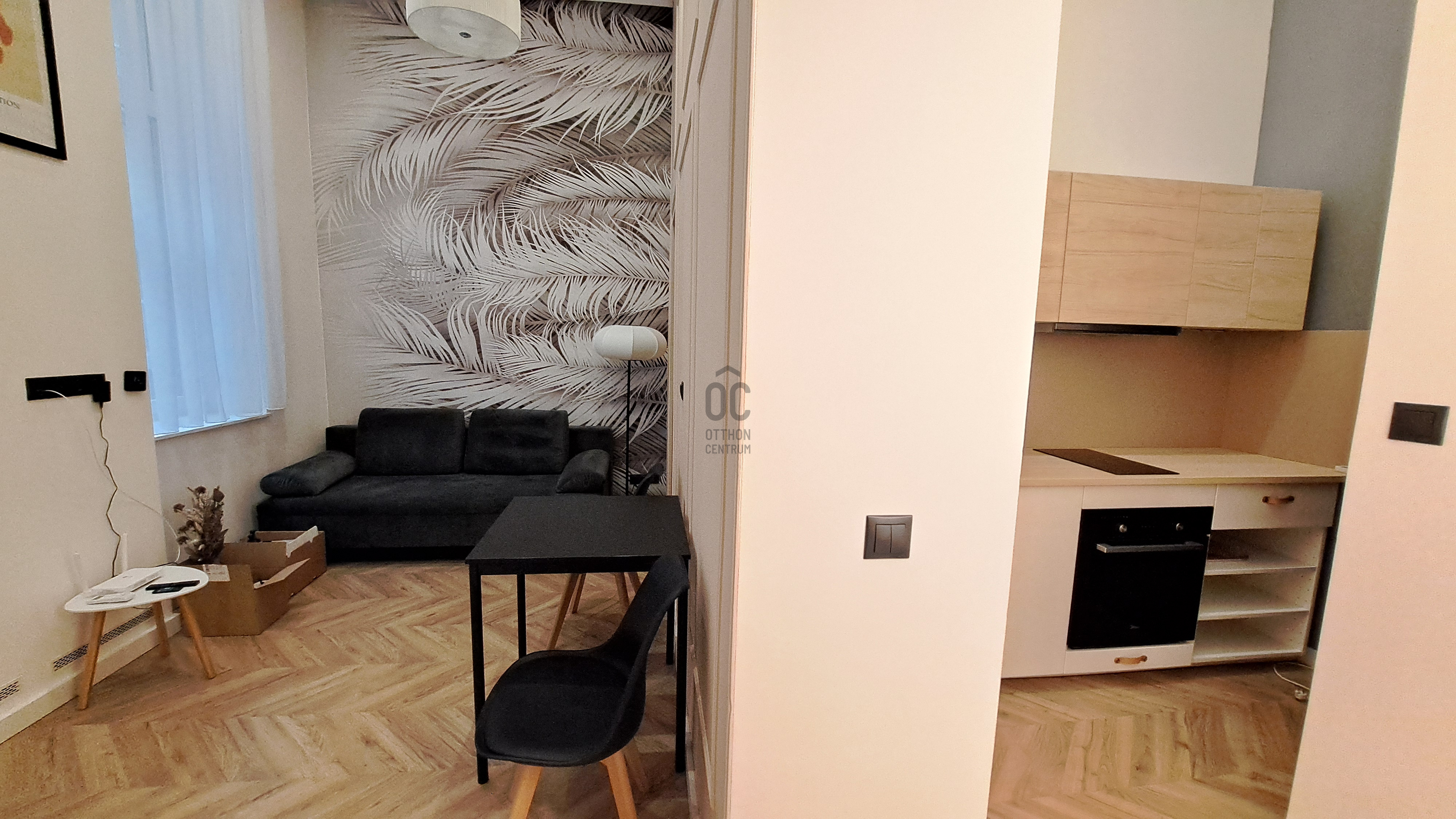 Gallery zoom image