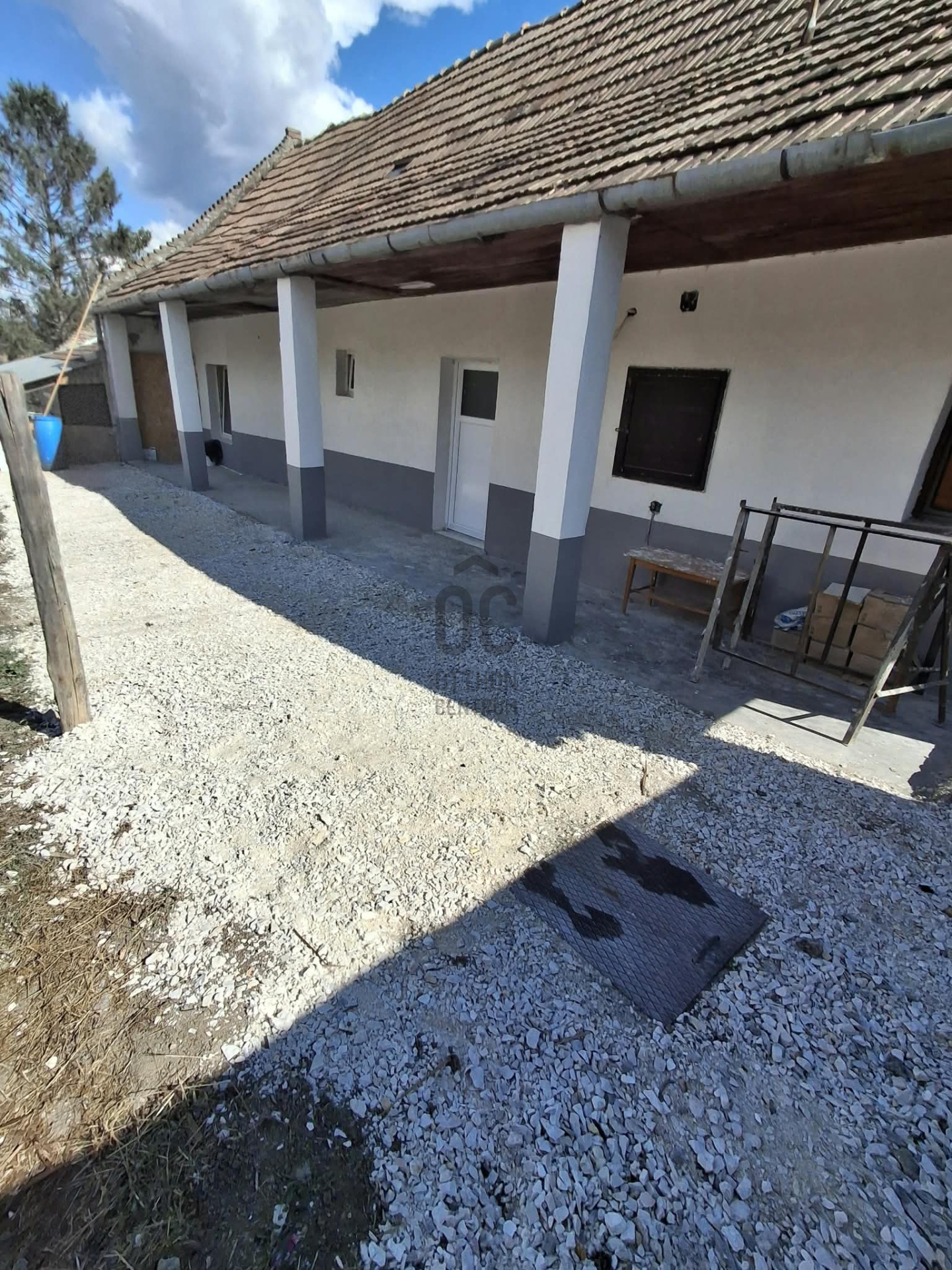 Gallery zoom image