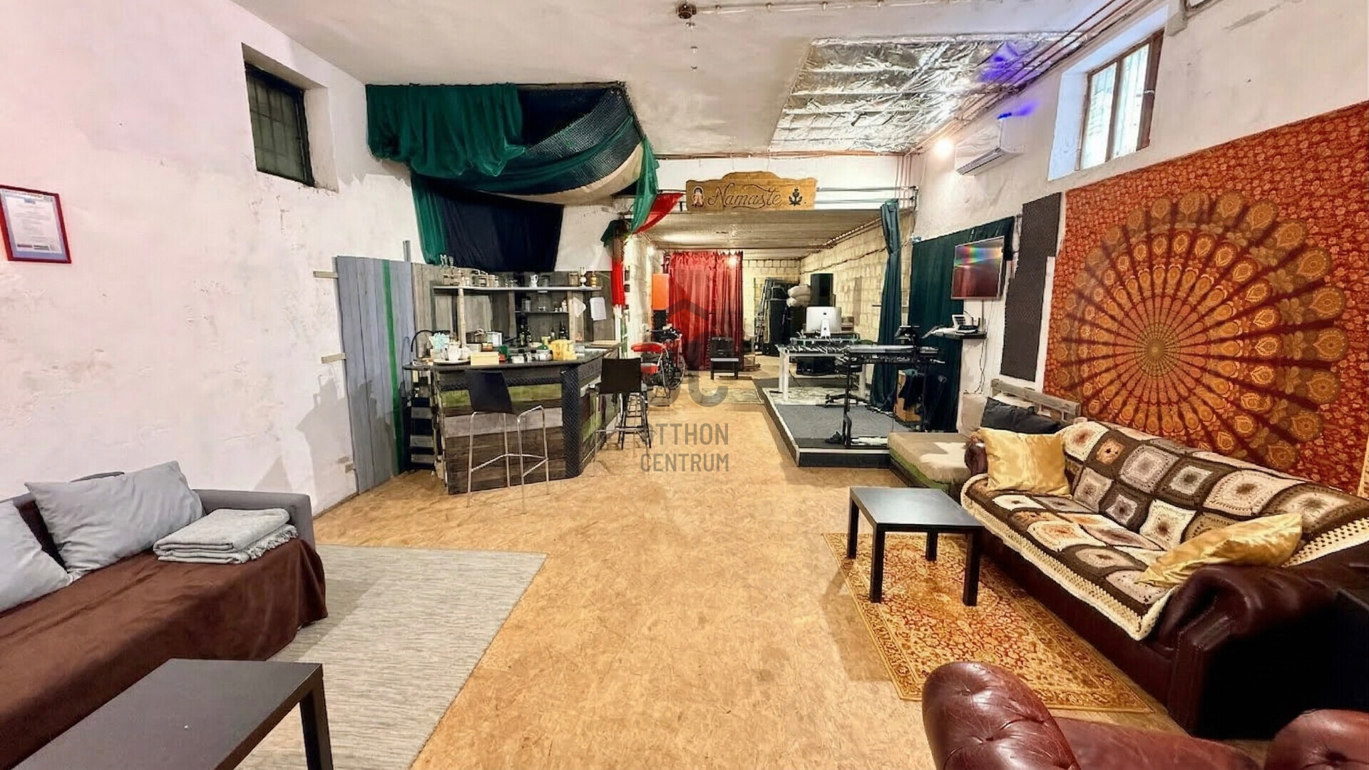 Gallery zoom image