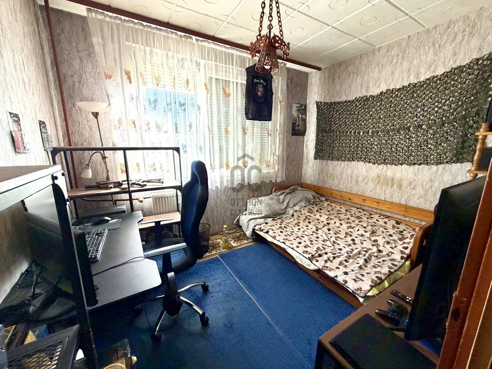 Gallery zoom image