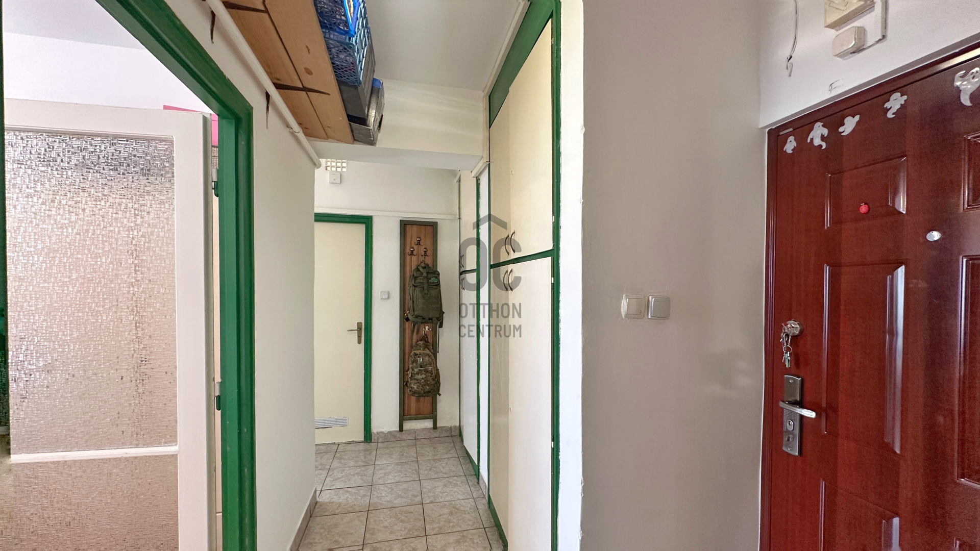 Gallery zoom image