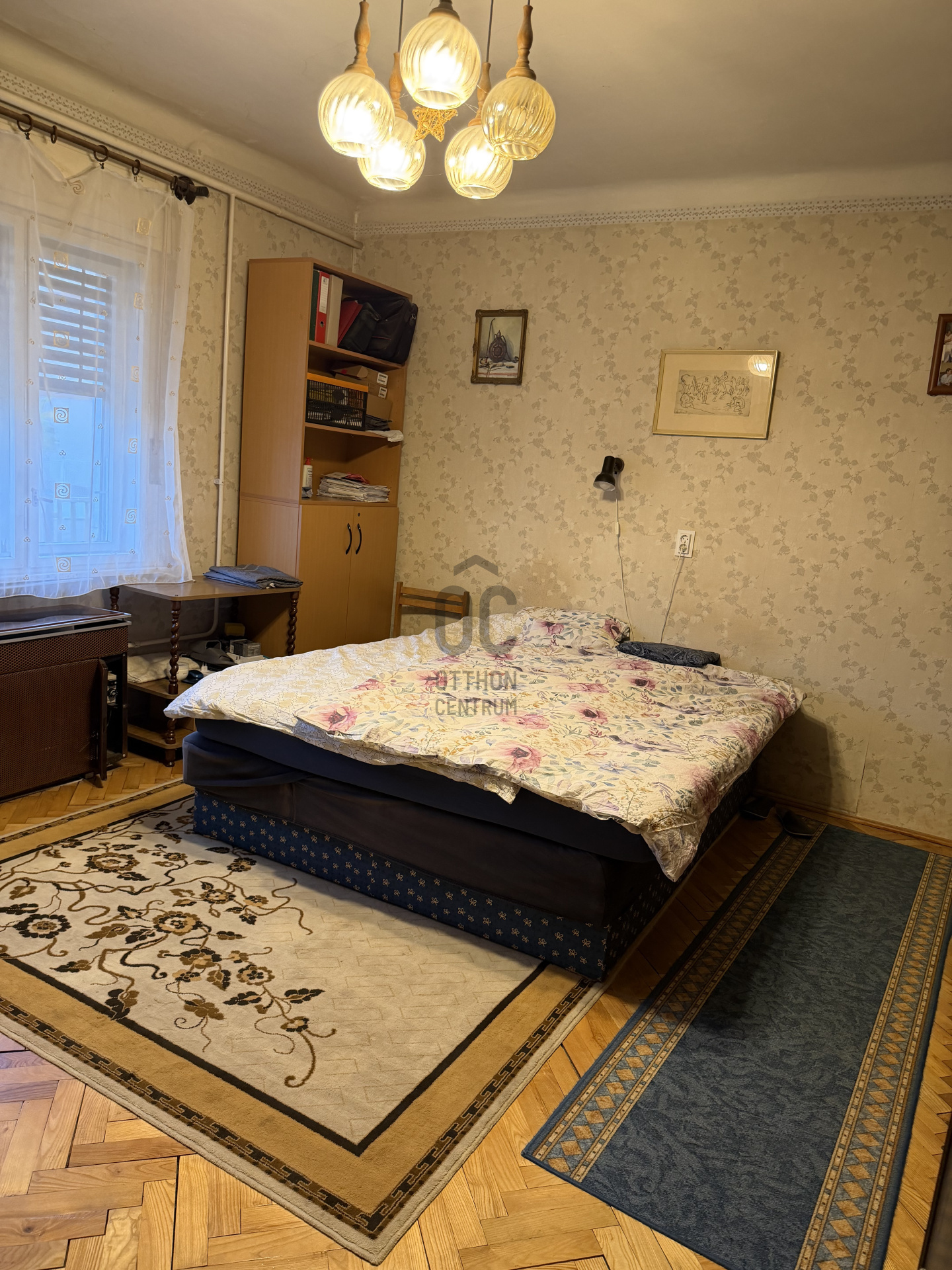 Gallery zoom image