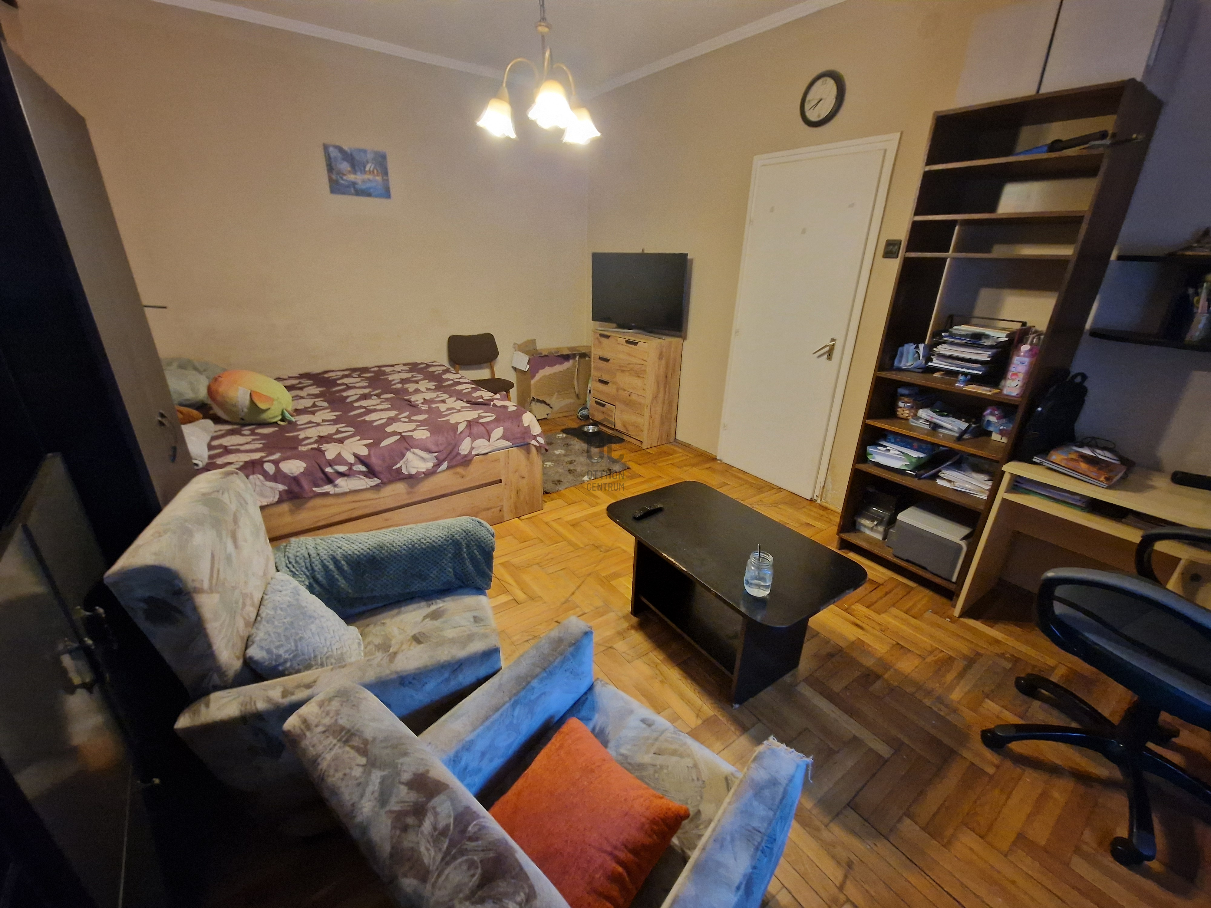 Gallery zoom image