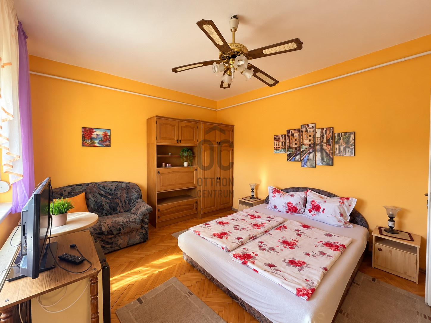 Gallery zoom image